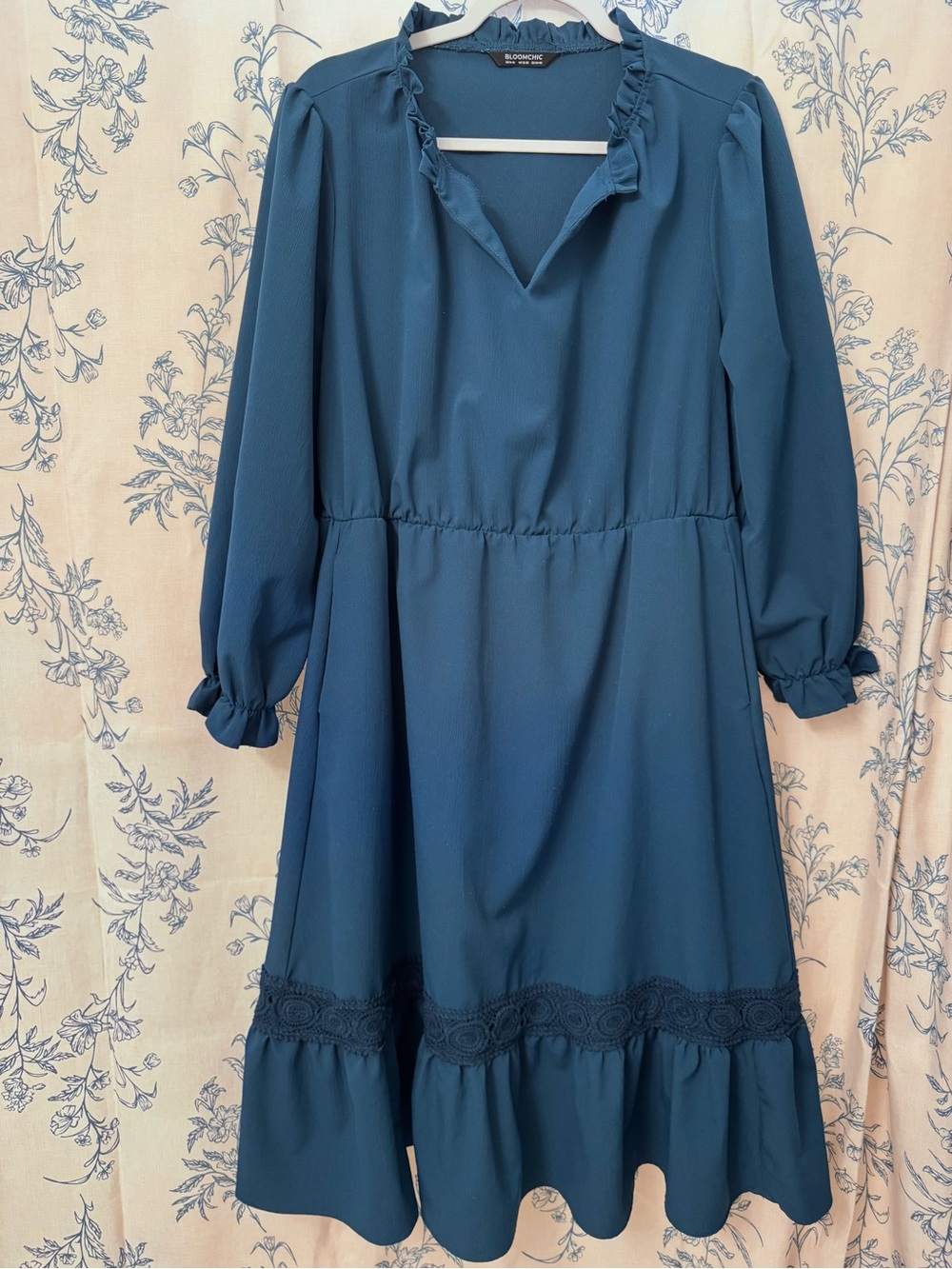 BloomChic Azure Blue Ruffled V-Neck Long Sleeve Midi Dress Plus size 14-16